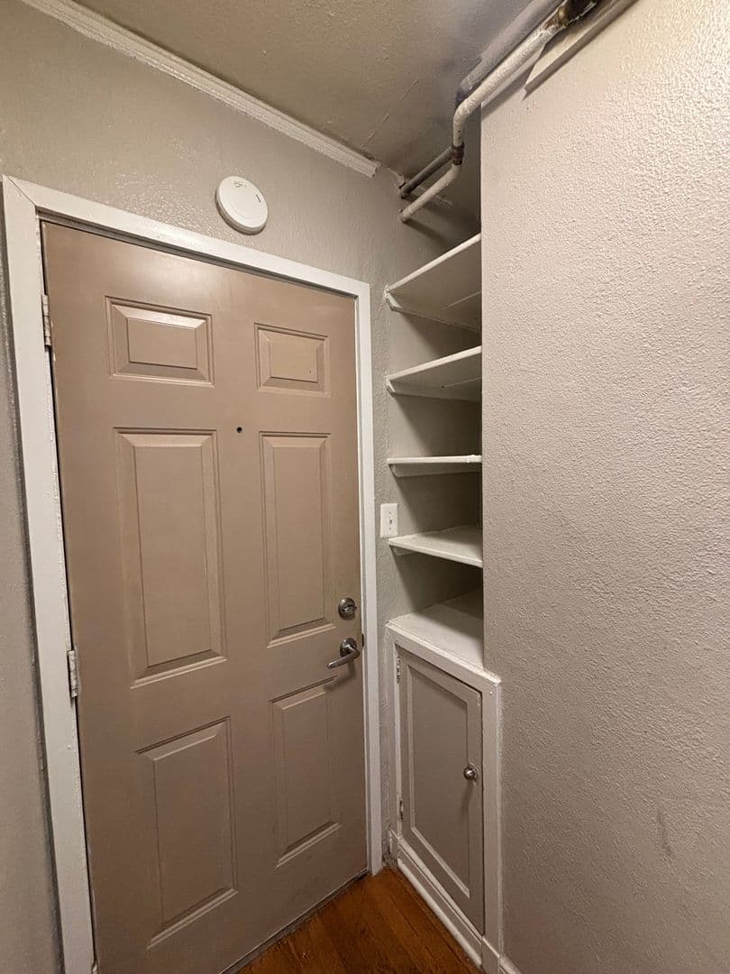 Seattle Apartment: 2230 4th Ave