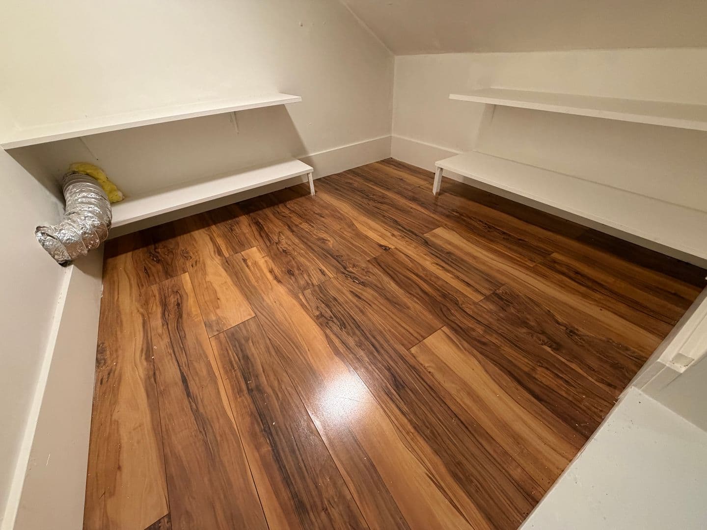 Seattle Apartment: 411 Bellevue Ave E