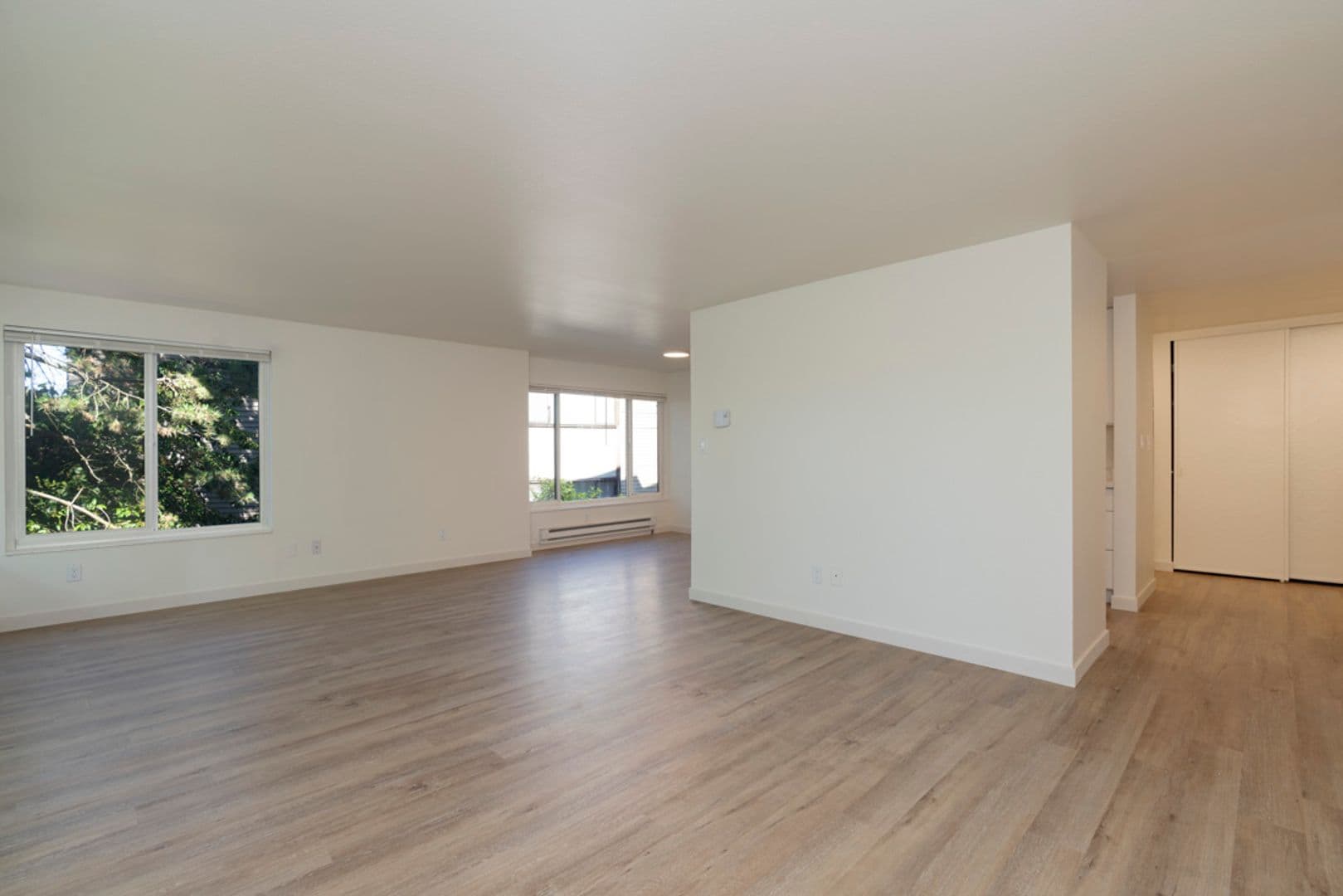 Seattle Apartment: 3520 28th Ave W