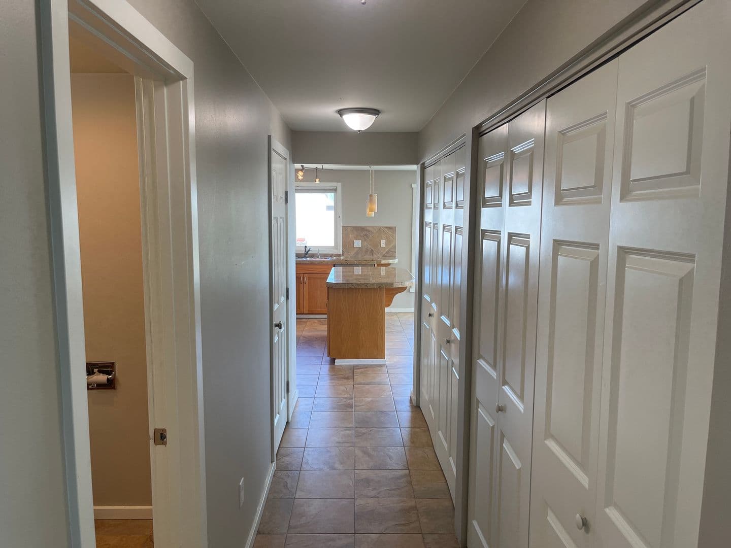 Seattle Apartment: 1520 California Ave SW