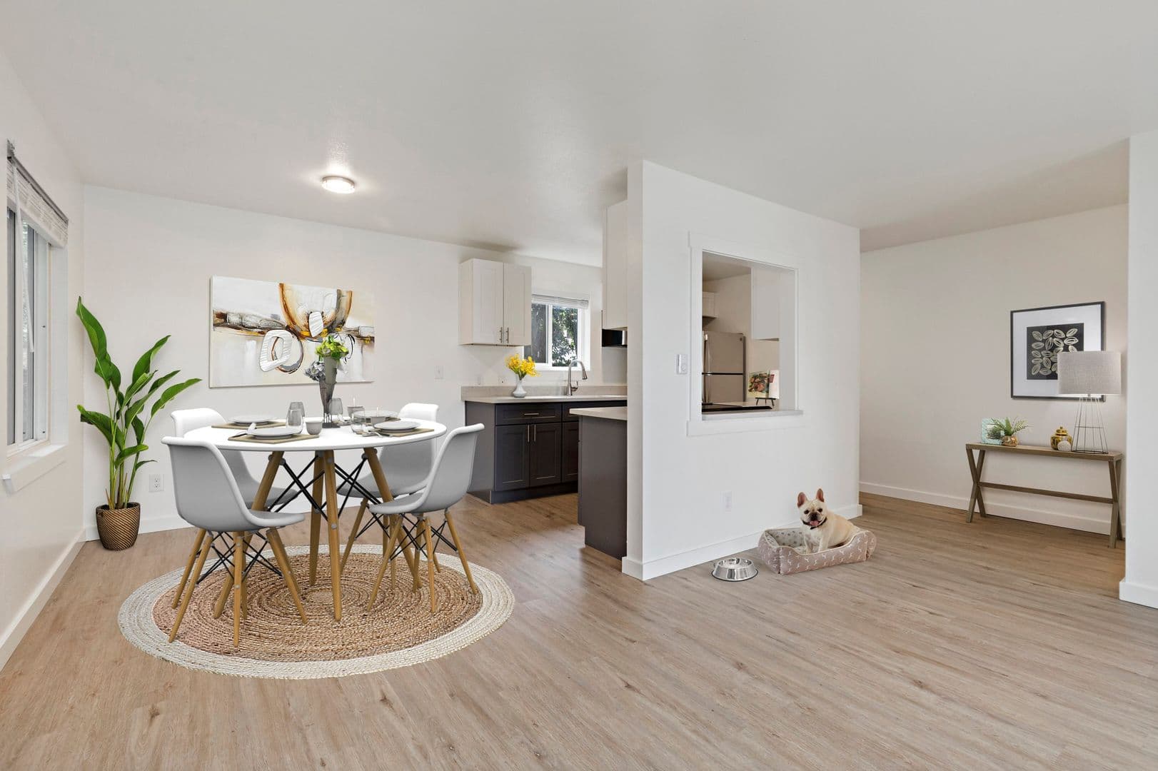 Seattle Apartment: 3520 28th Ave W
