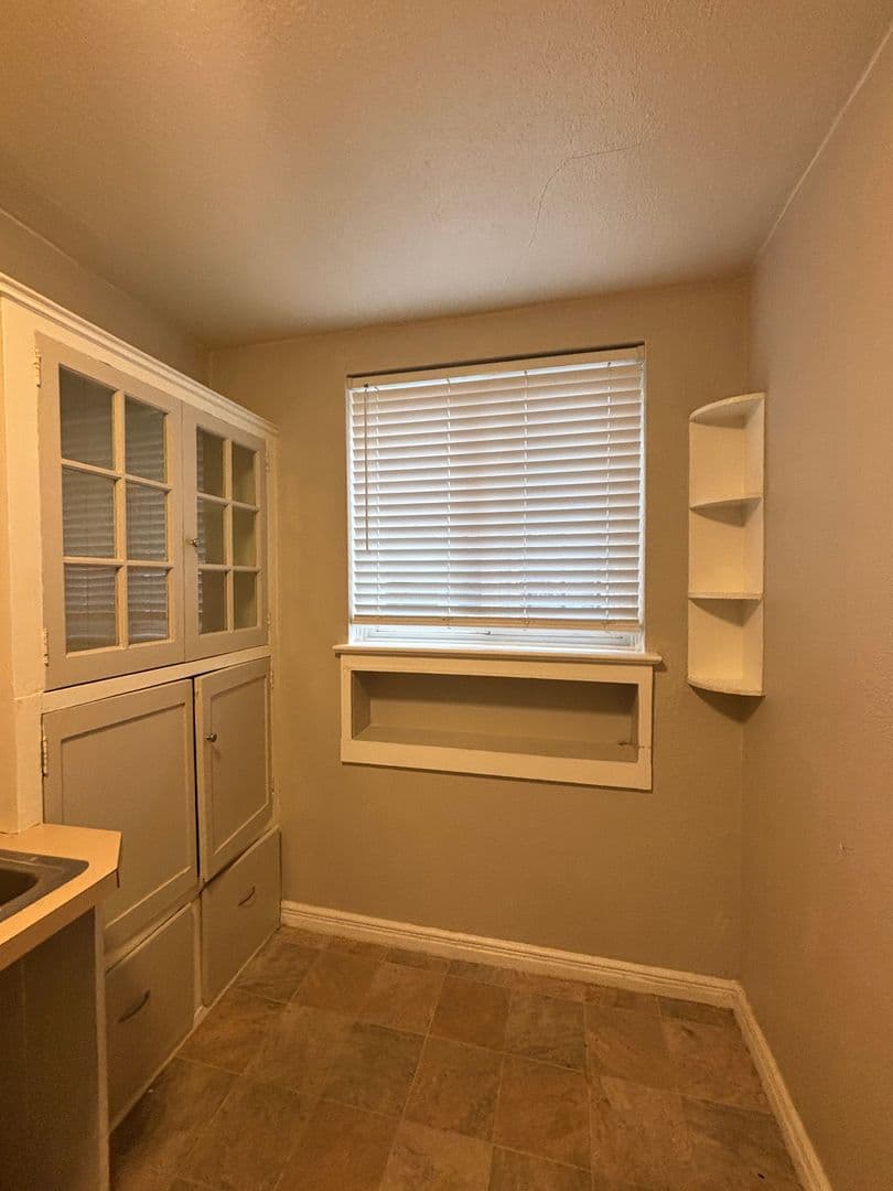 Seattle Apartment: 2230 4th Ave