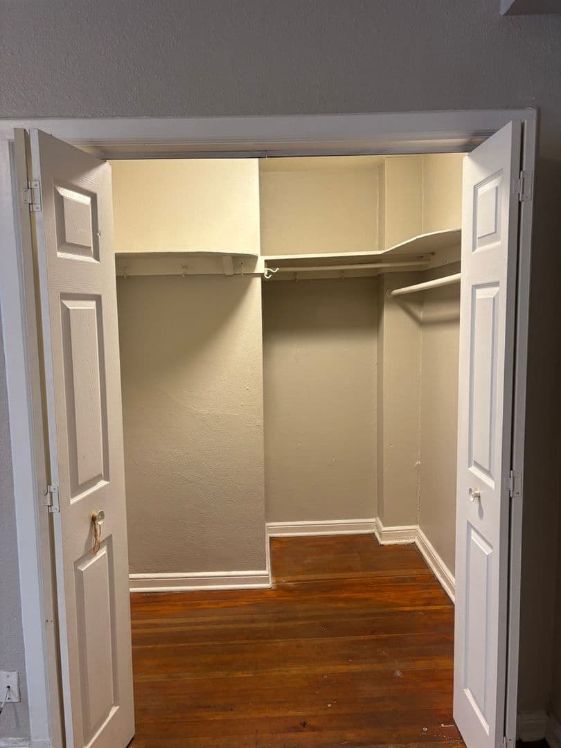 Seattle Apartment: 2230 4th Ave