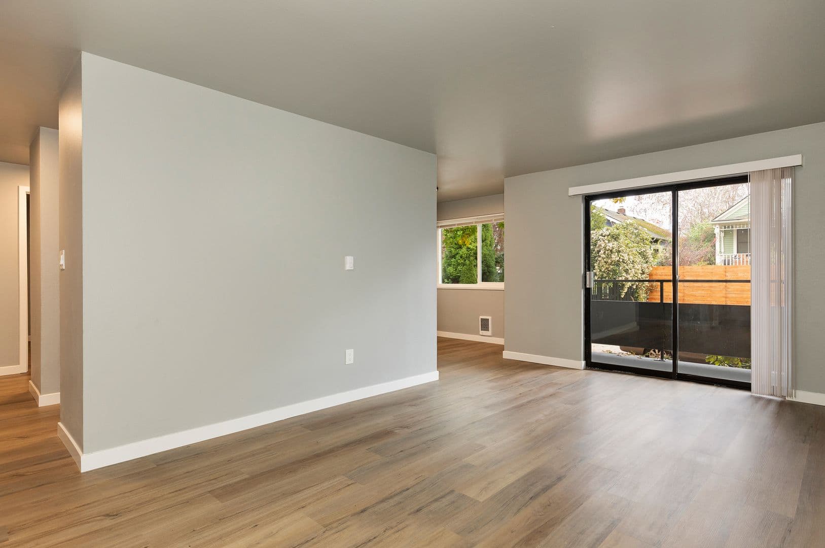 Seattle Apartment: 2121 E Jefferson St