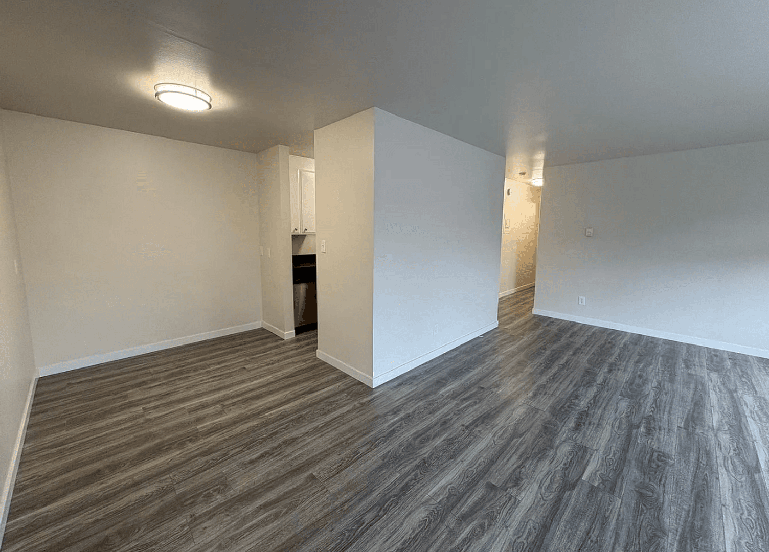 Seattle Apartment: 219 Harvard Ave E