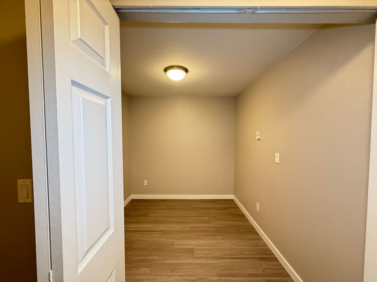 Seattle Apartment: 3021 SW Bradford Street