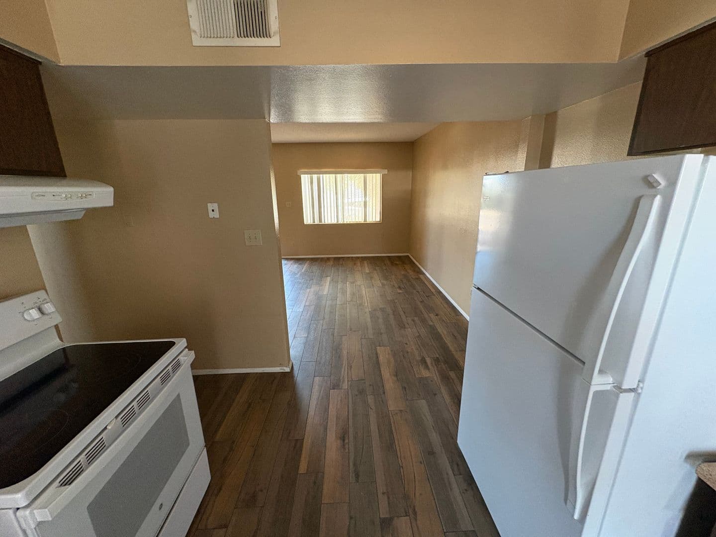 Youngtown Townhome: 11214 W Nevada Ave
