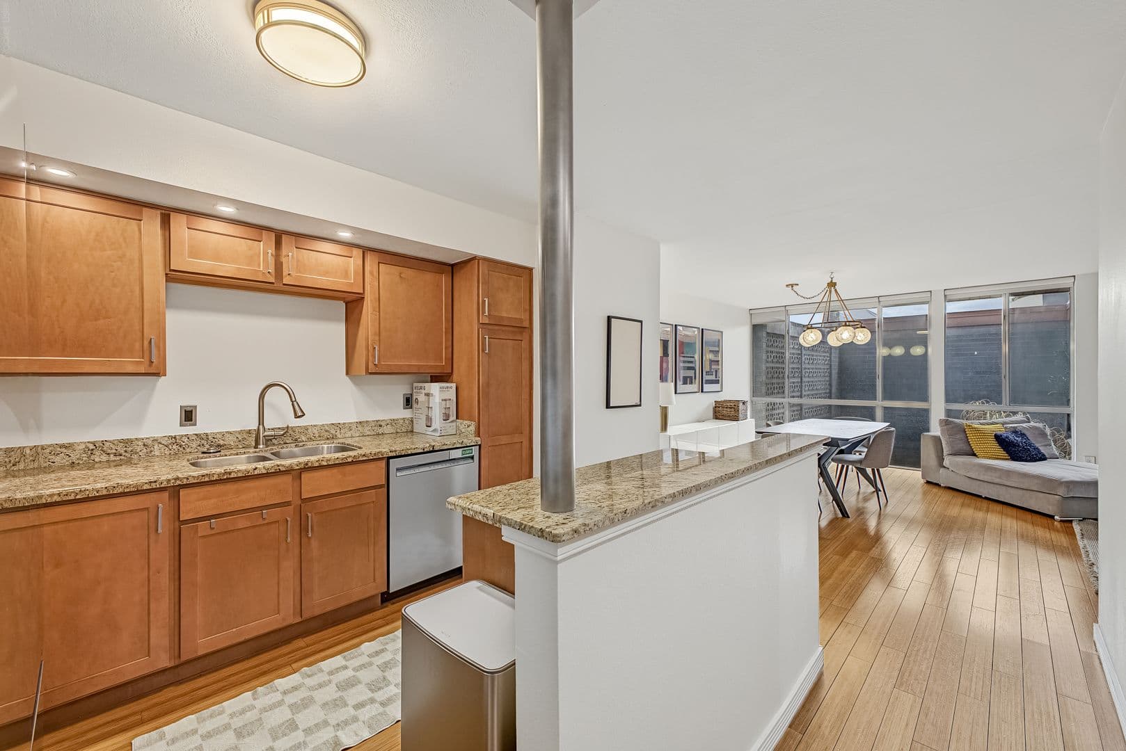 Phoenix House: 1225 E. Medlock Dr.