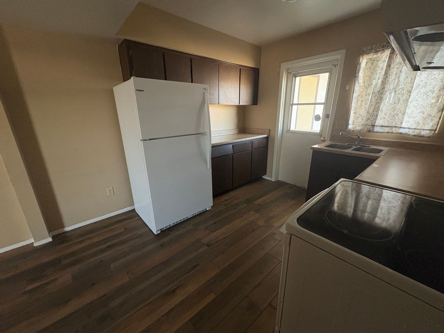 Youngtown Townhome: 11214 W Nevada Ave
