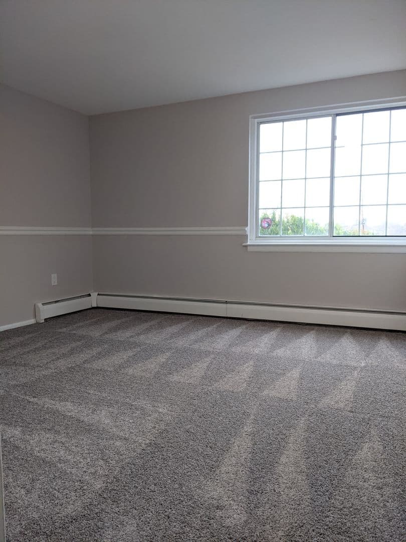Waterbury Apartment: 366 Schraffts Drive