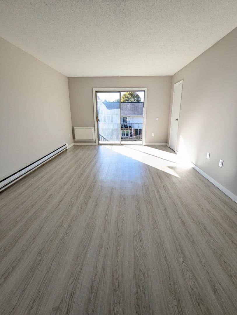 Waterbury Apartment: 138 Hillcrest Avenue