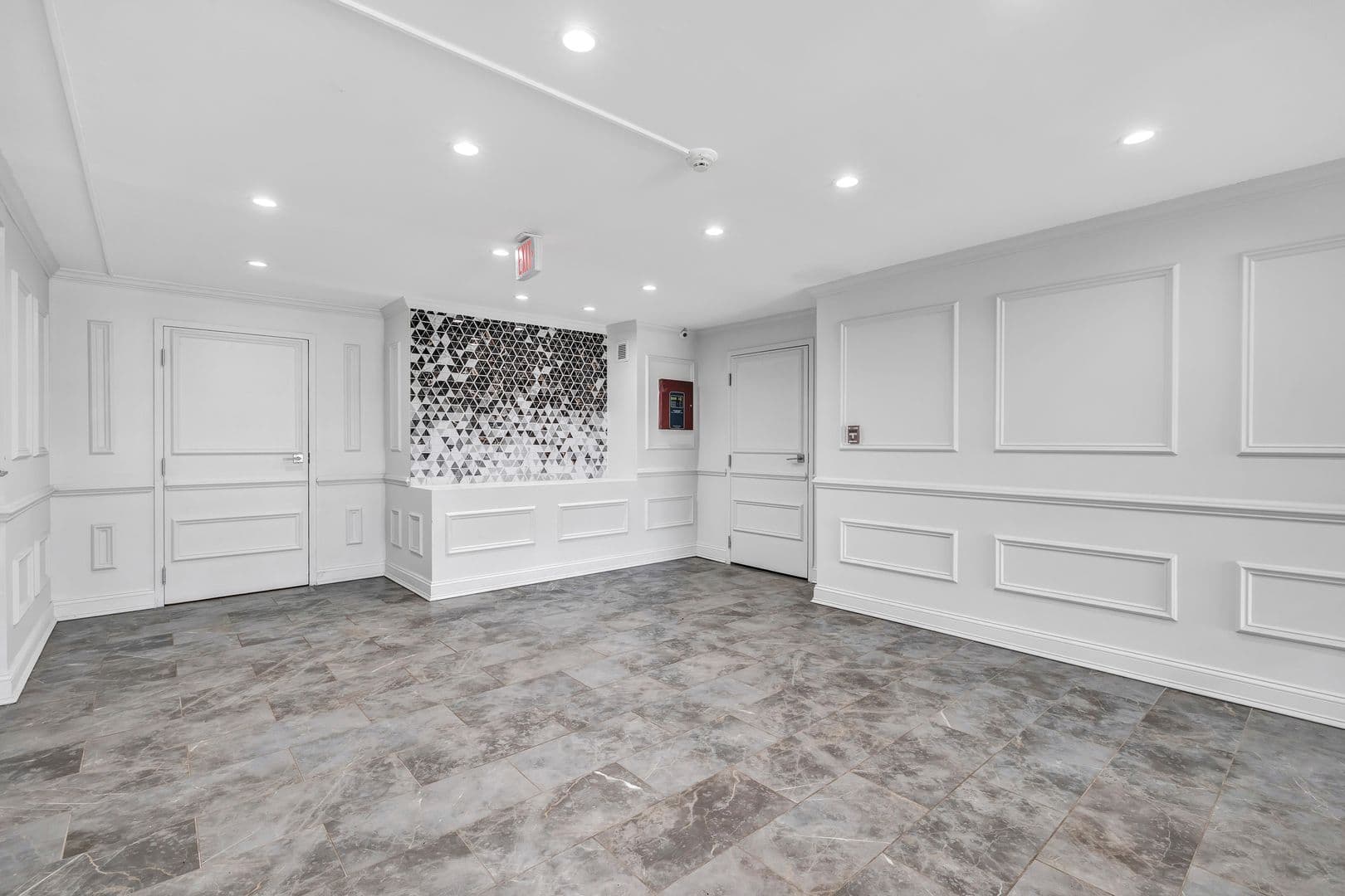 Waterbury Apartment: 366 Schraffts Drive