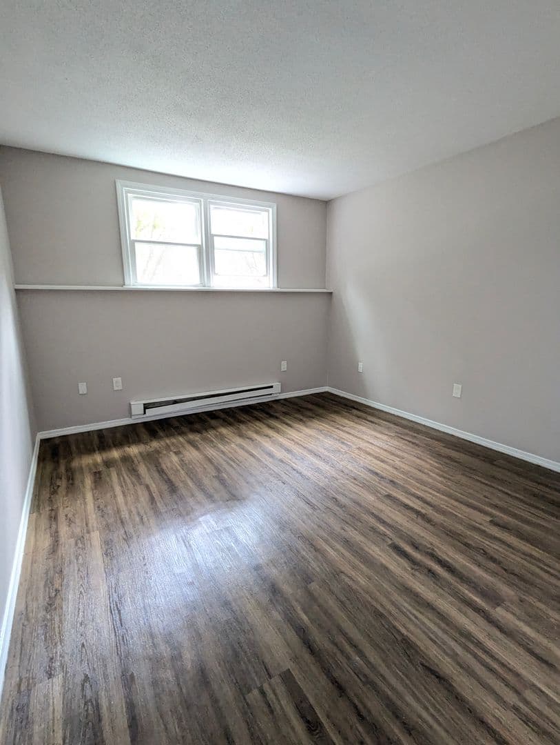 Waterbury Apartment: 138 Hillcrest Avenue