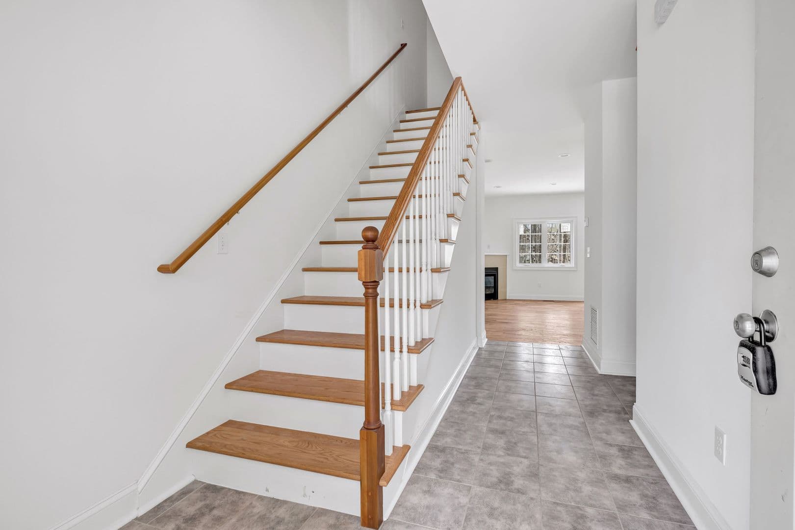 Waterbury Apartment: 27 Highland Hills