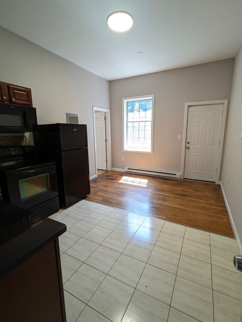 Waterbury Apartment: 2810 East Main Street