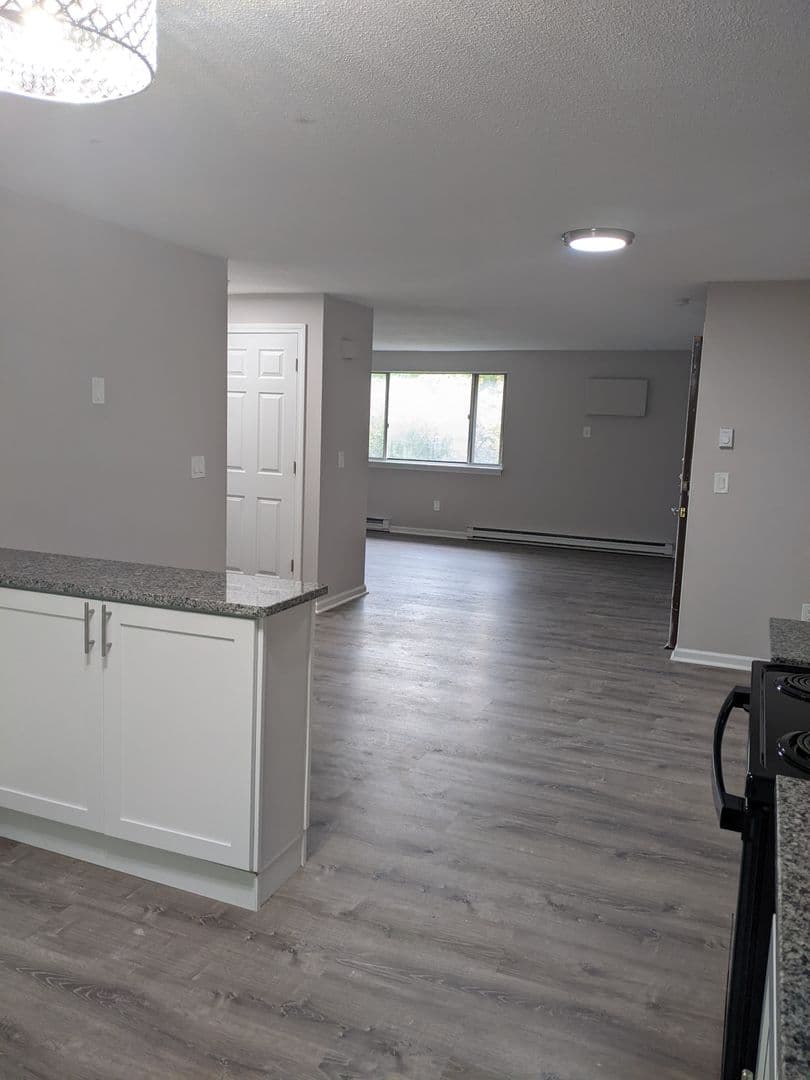 Waterbury Apartment: 86/76 Sherman Avenue