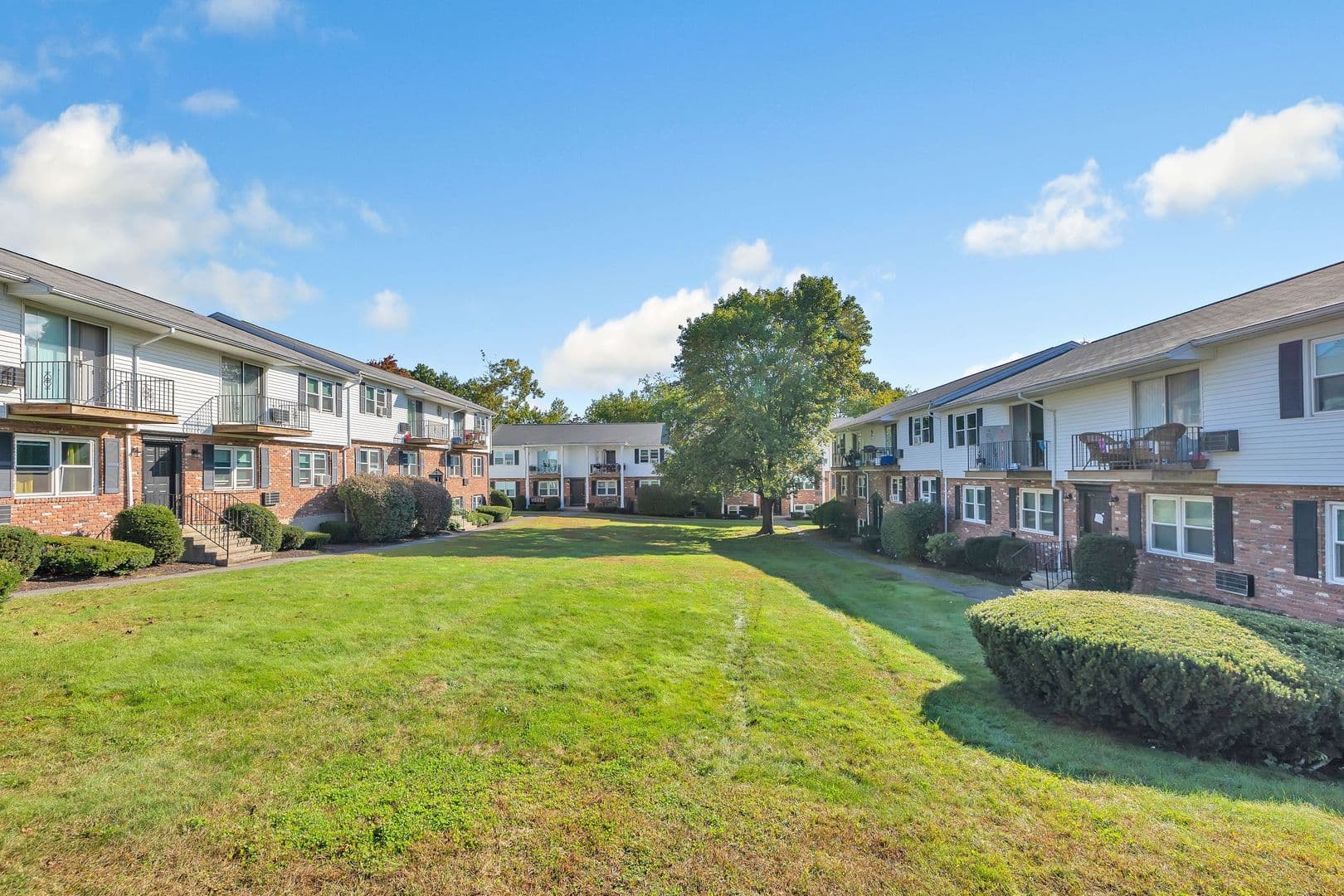 Waterbury Apartment: 138 Hillcrest Avenue