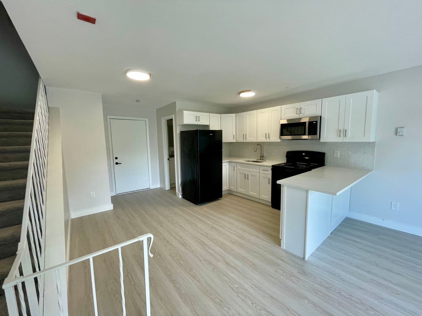 Waterbury Apartment: 222 Bradley Avenue