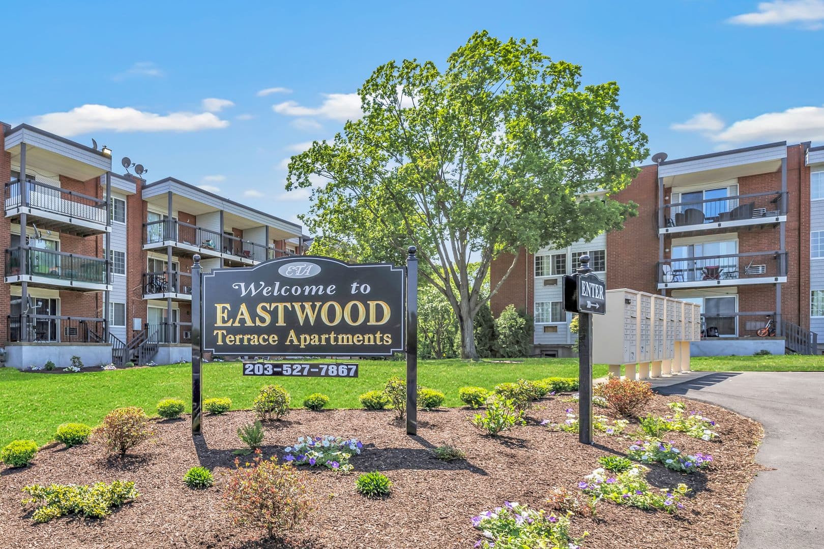 Waterbury Apartment: 366 Schraffts Drive