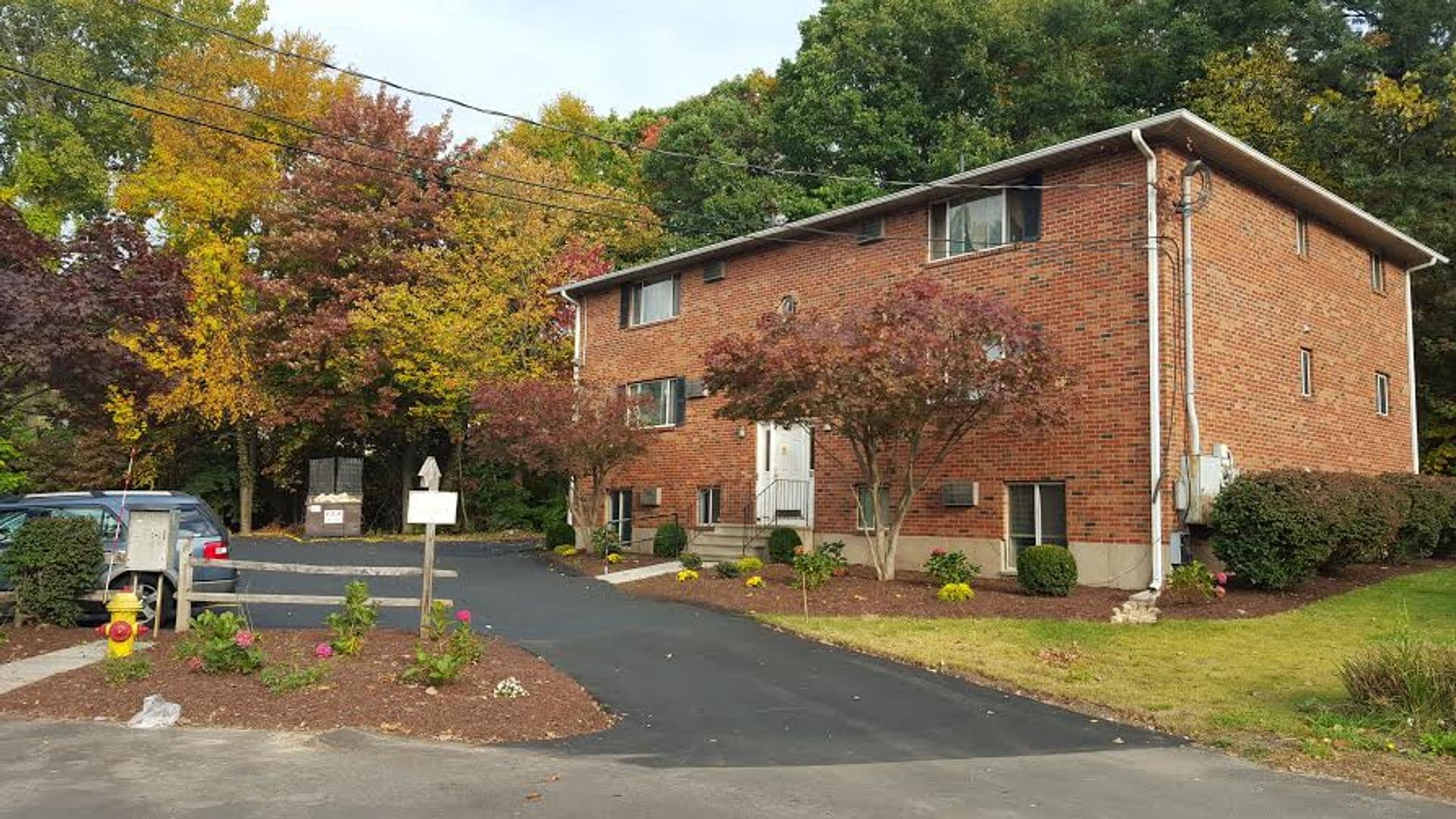 Waterbury Apartment: 86/76 Sherman Avenue