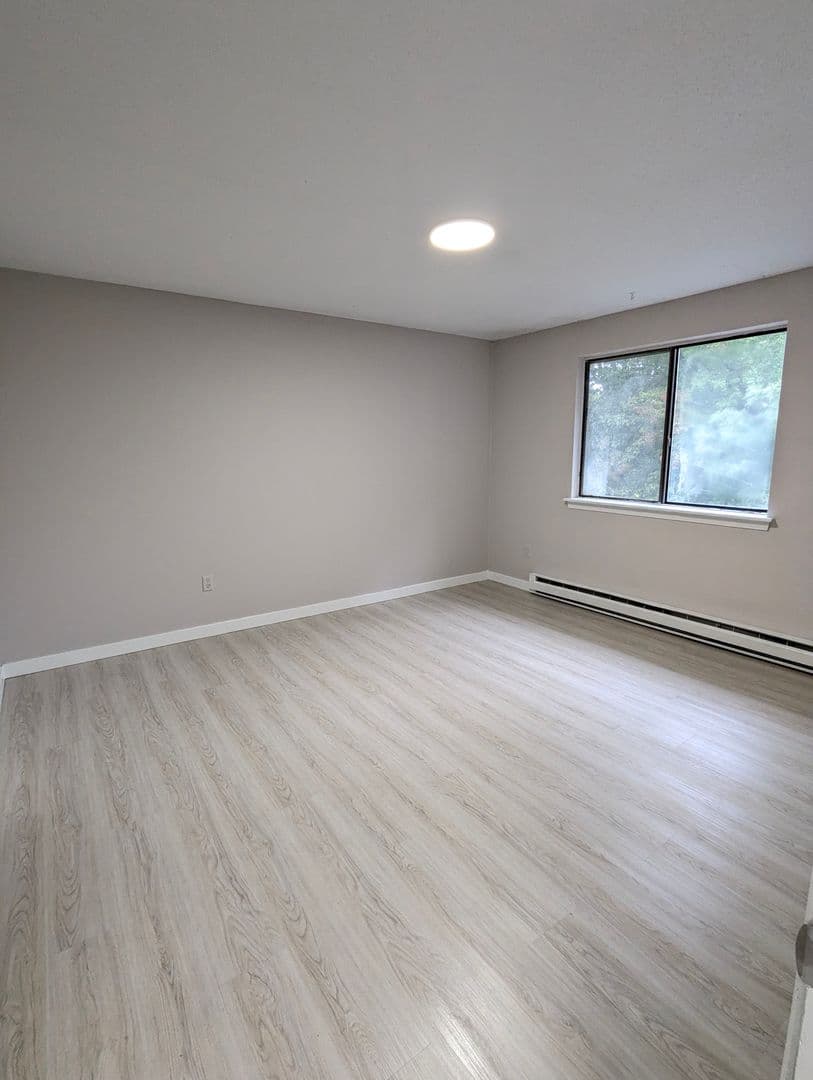 Waterbury Apartment: 86/76 Sherman Avenue