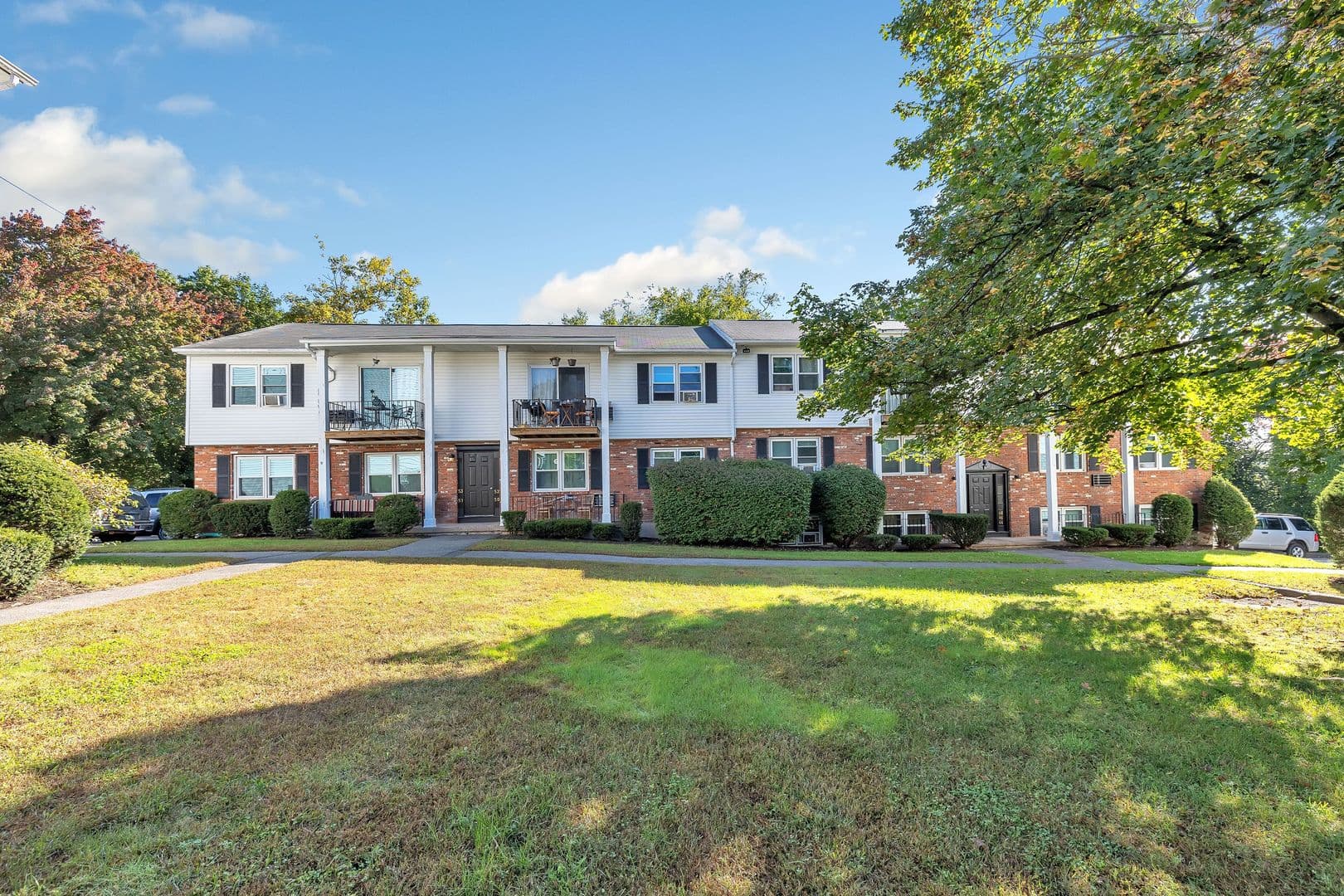 Waterbury Apartment: 138 Hillcrest Avenue
