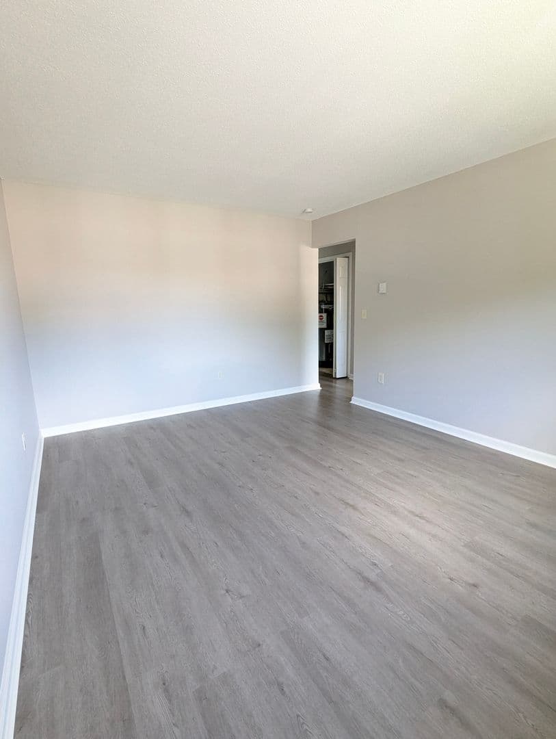 Waterbury Apartment: 1358-1368 Meriden Road