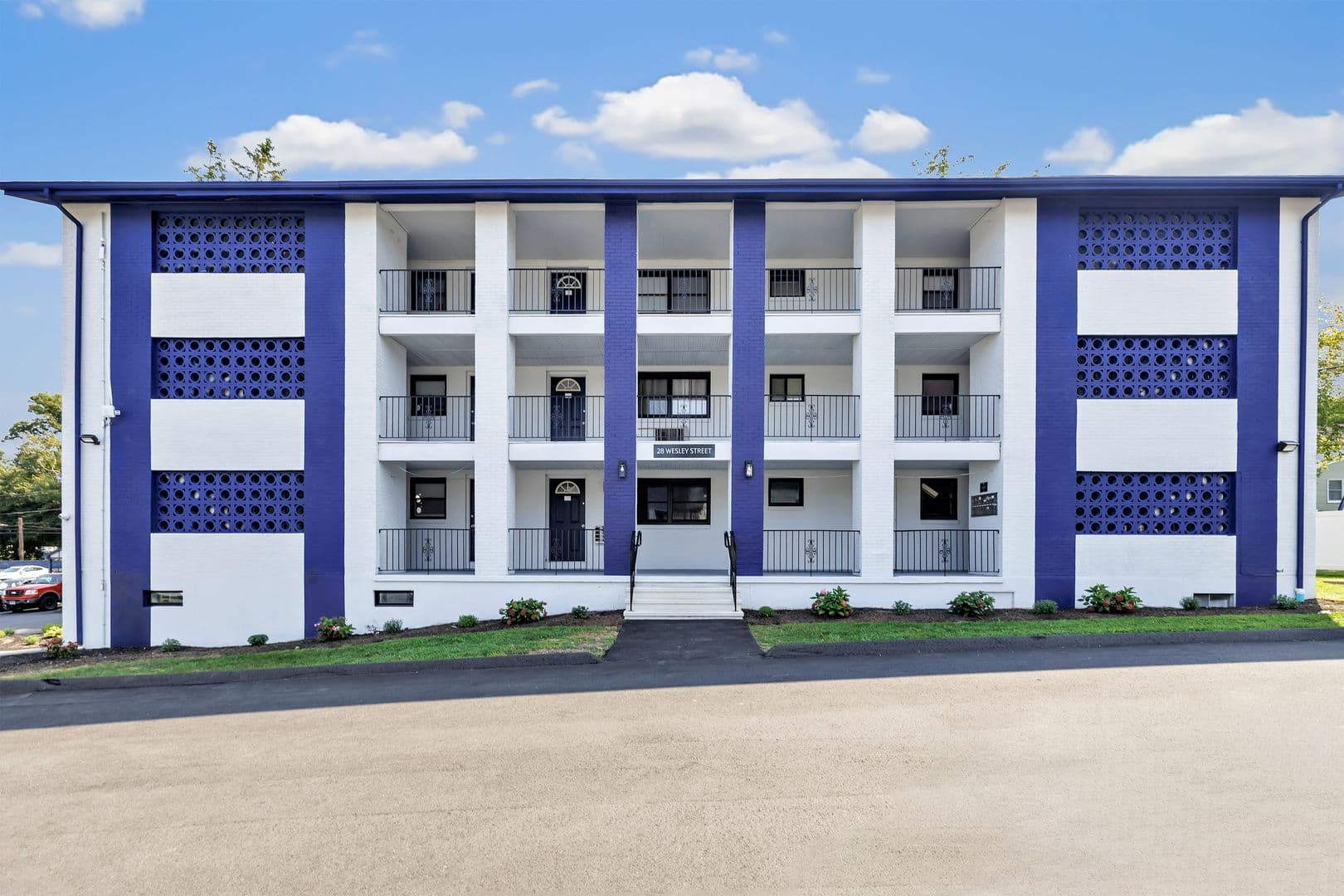 Waterbury Apartment: 28 Wesley Street