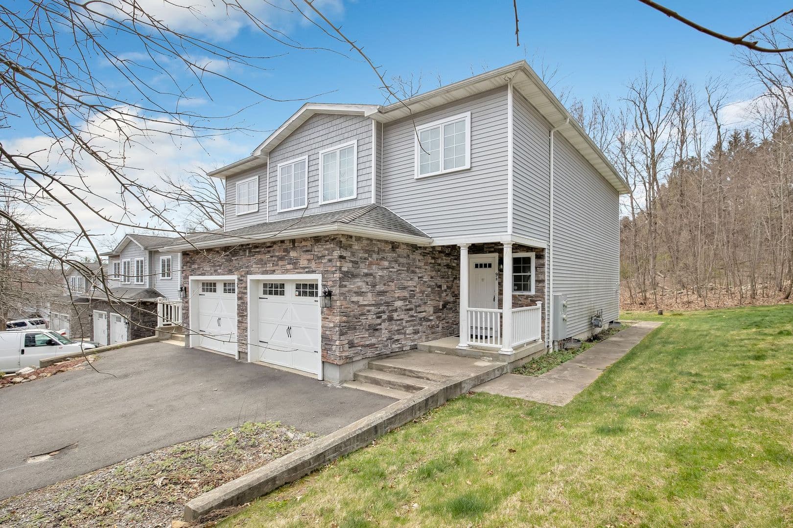 Waterbury Apartment: 27 Highland Hills