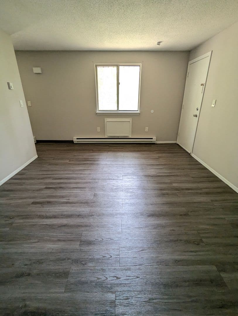 Waterbury Apartment: 86/76 Sherman Avenue