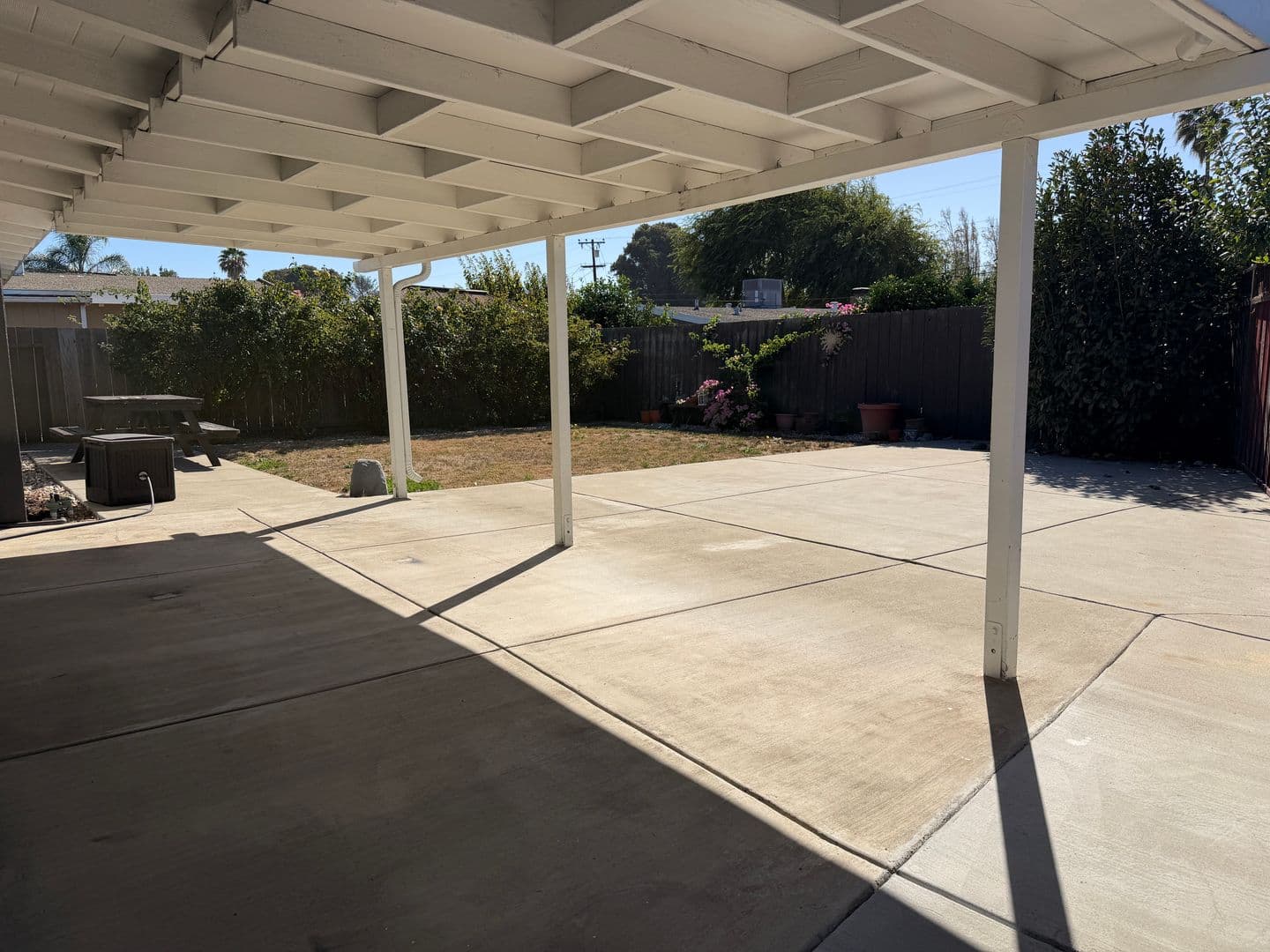 Hayward House: 27513 La Porte Ave.