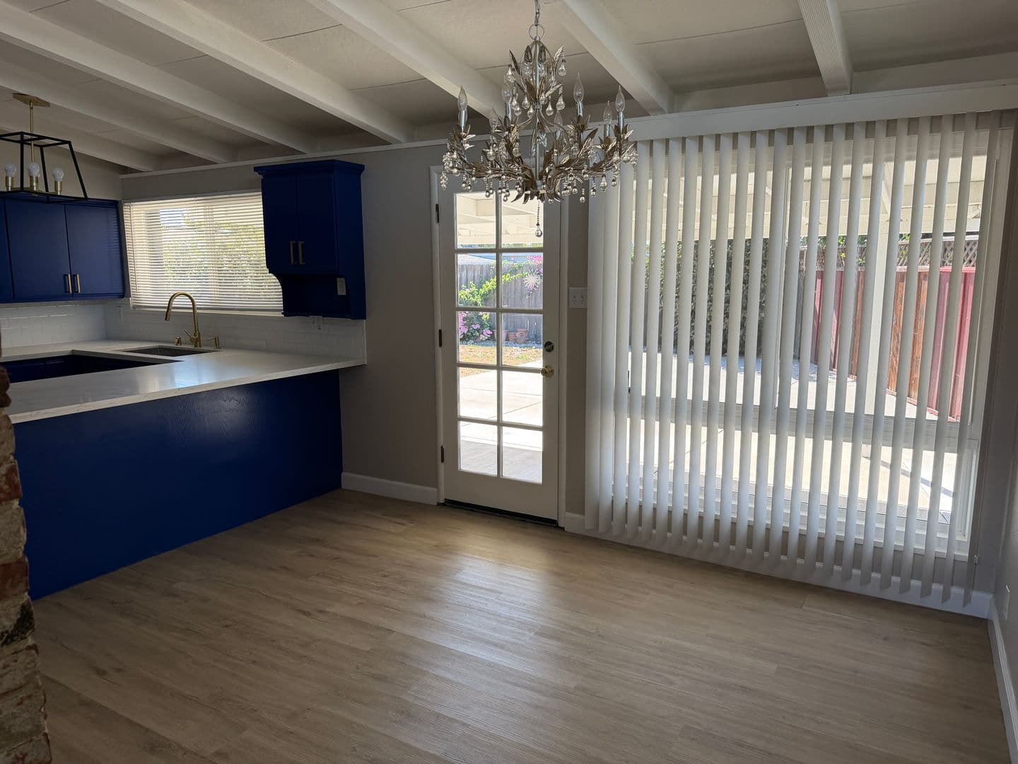 Hayward House: 27513 La Porte Ave.