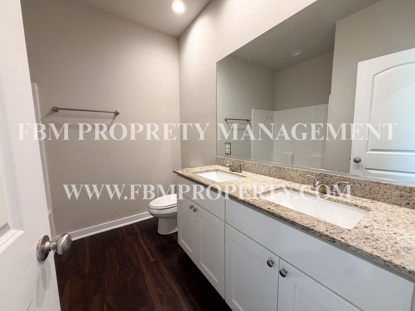 Corsicana House: 3708 Skylane Avenue