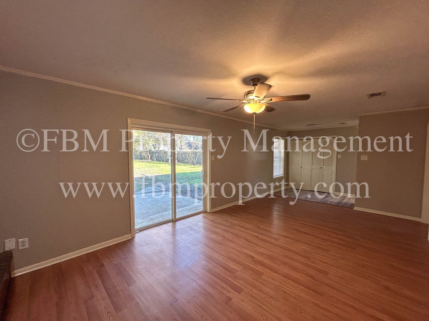 Corsicana House: 348 Wesley Drive