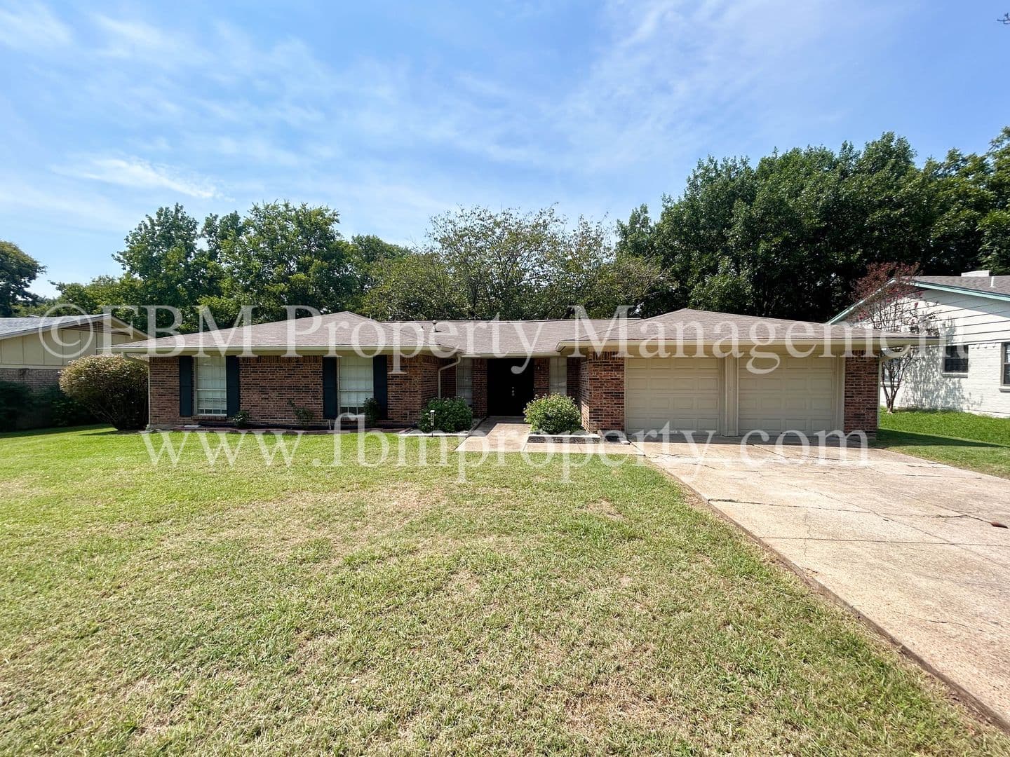 Ennis House: 2409 Linda Drive