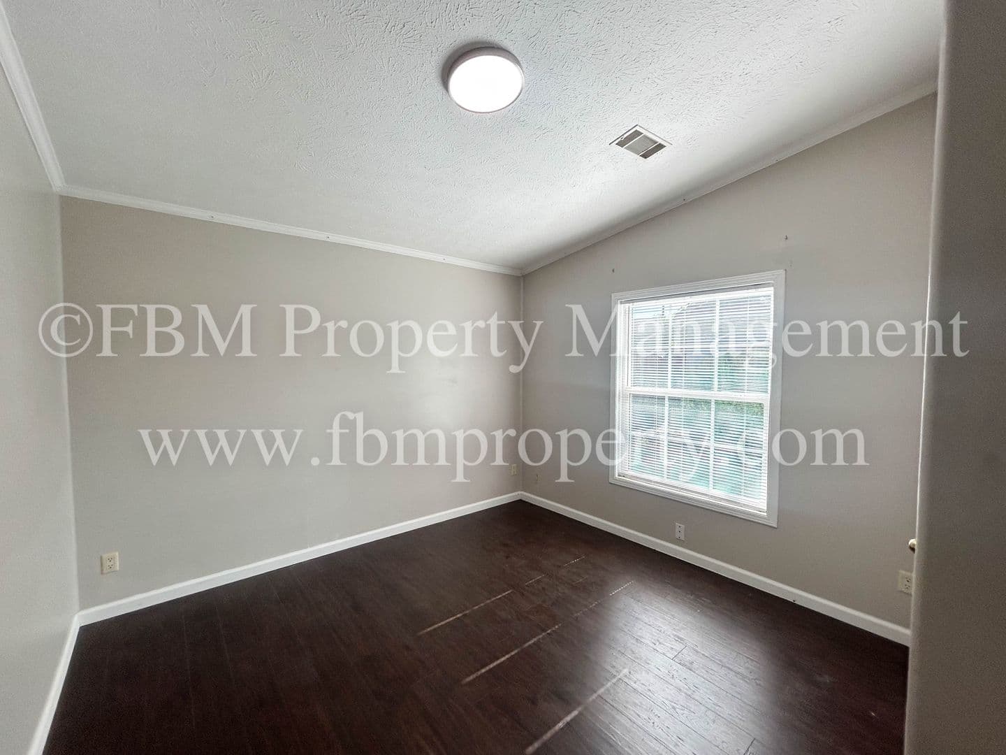 Waxahachie House: 111 Five Points Road