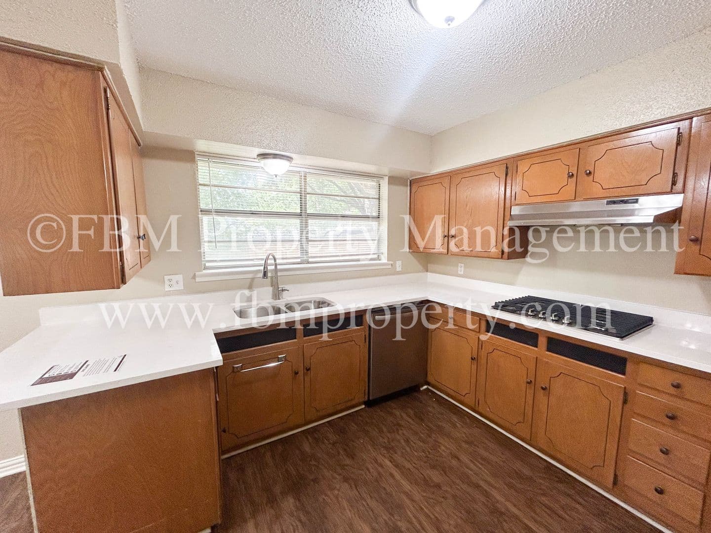 Ennis House: 2409 Linda Drive