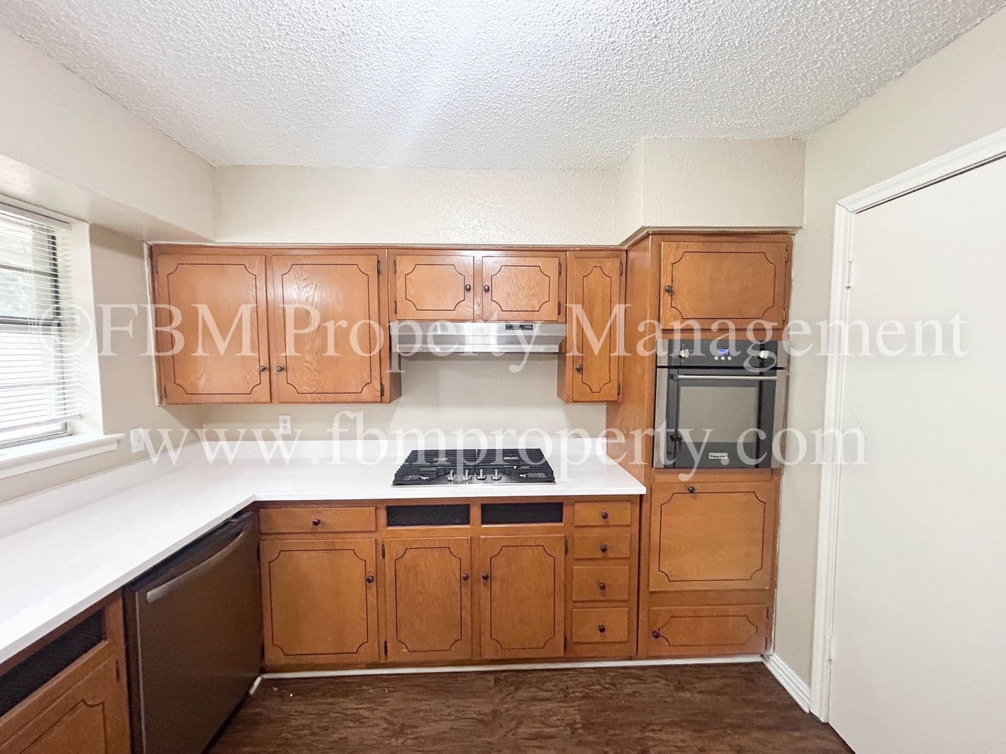 Ennis House: 2409 Linda Drive