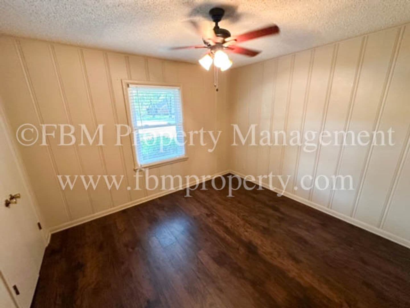 Corsicana House: 900 Dobbins Road