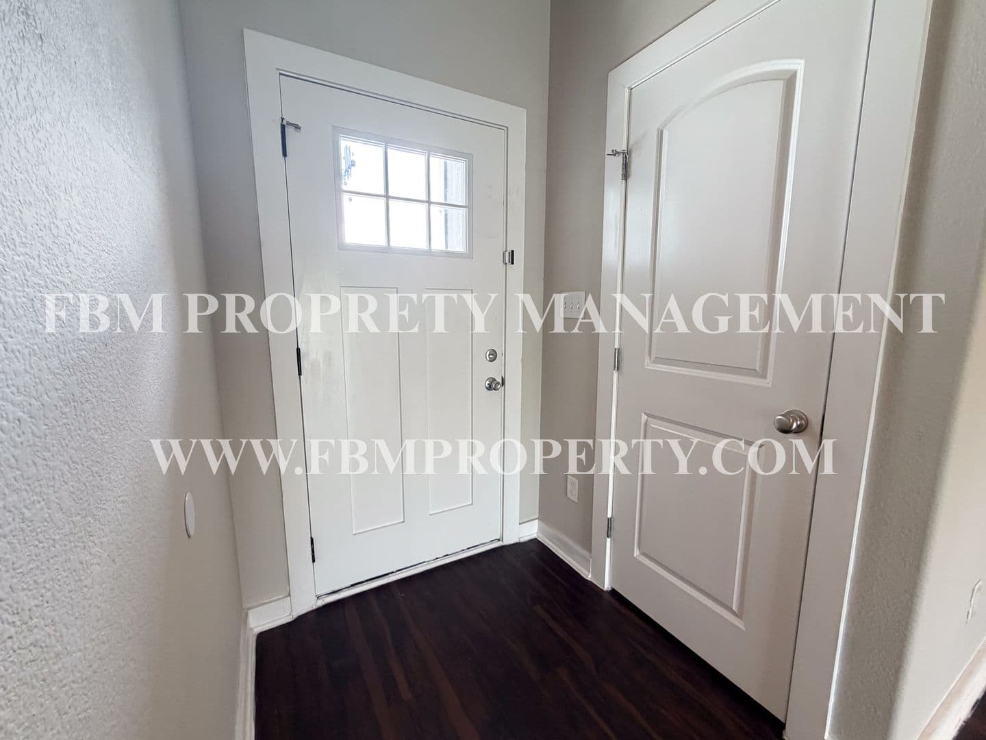 Corsicana House: 3708 Skylane Avenue