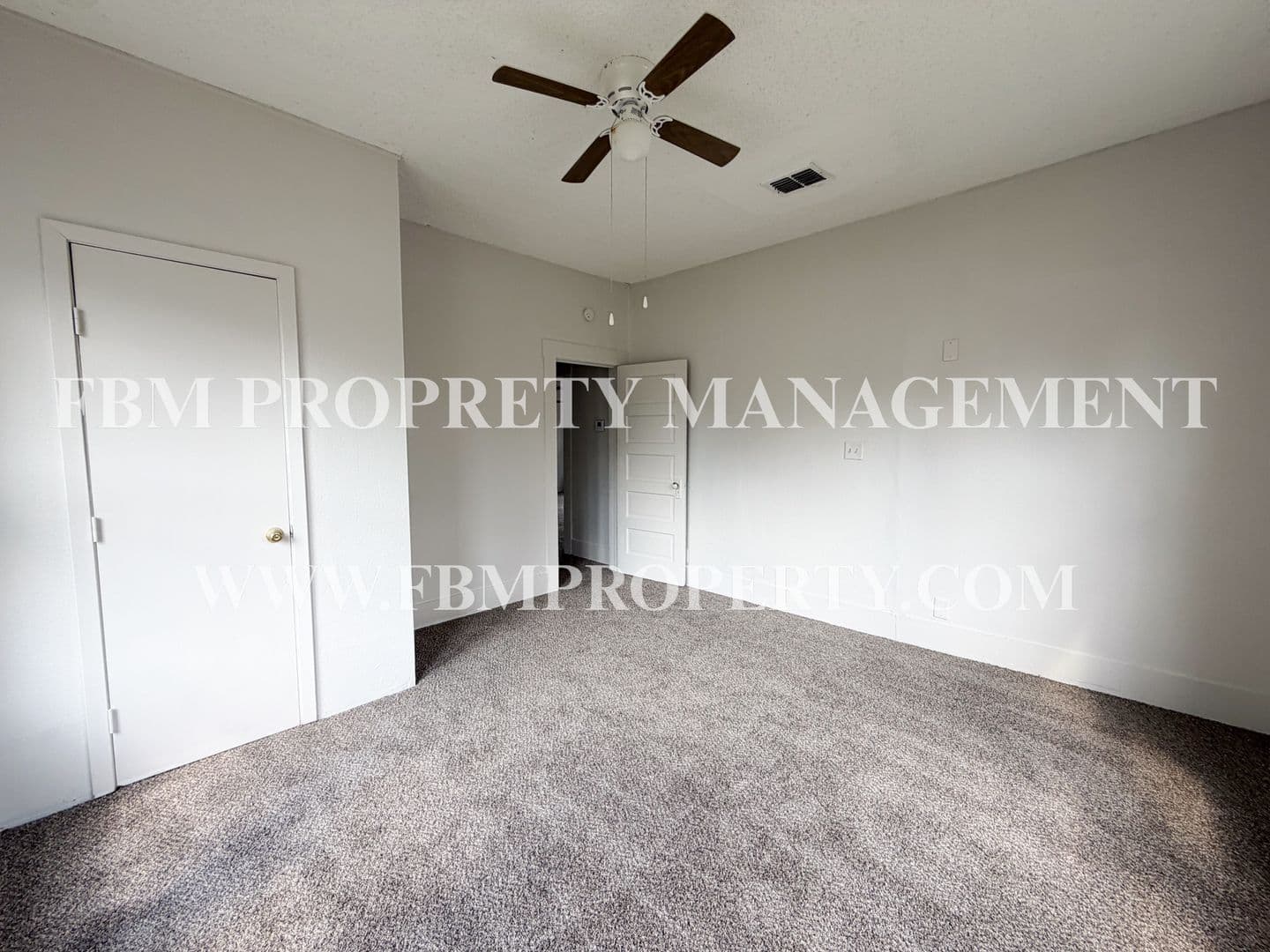 Corsicana House: 1804 W 2nd Avenue