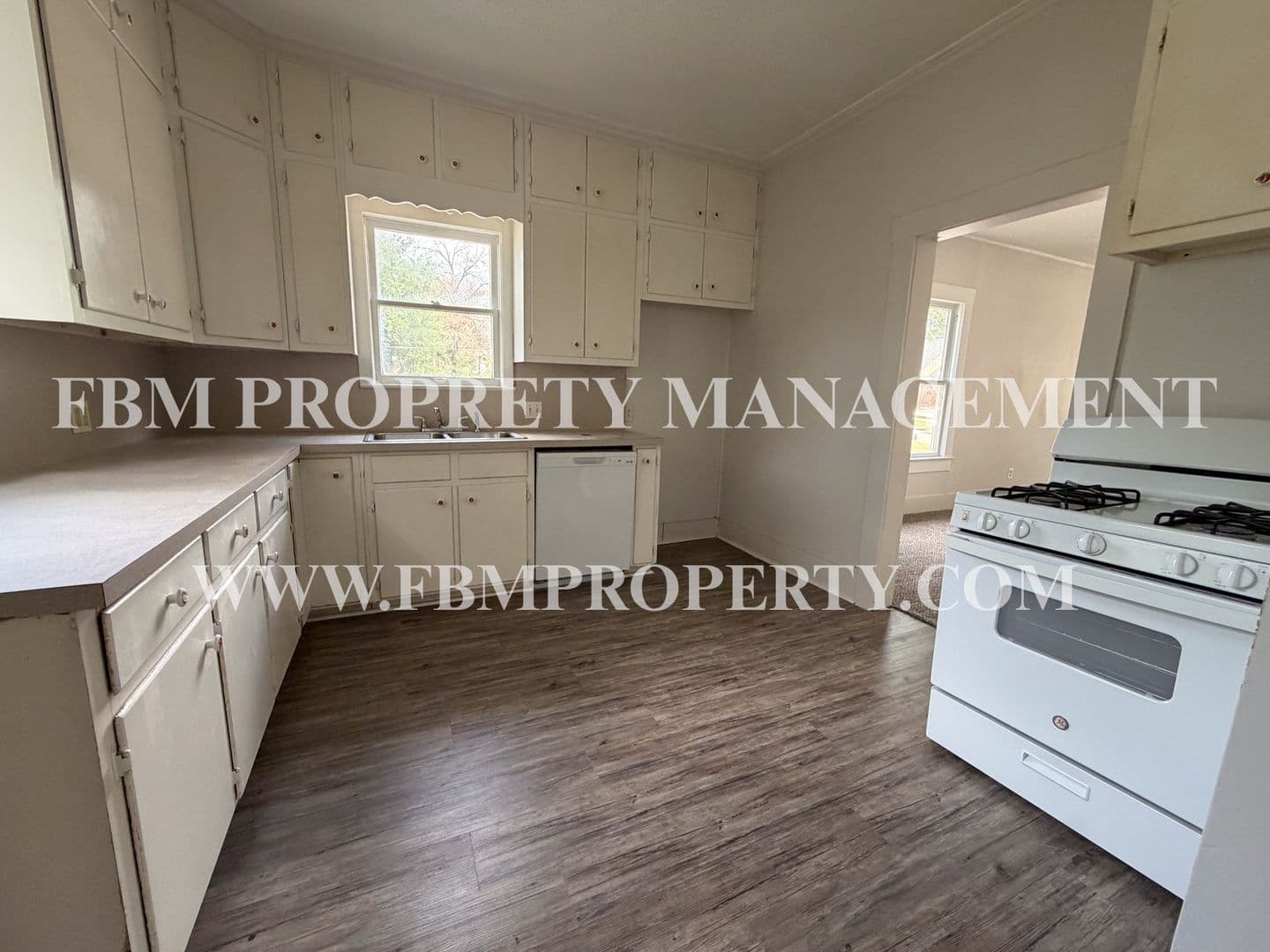 Corsicana House: 1804 W 2nd Avenue