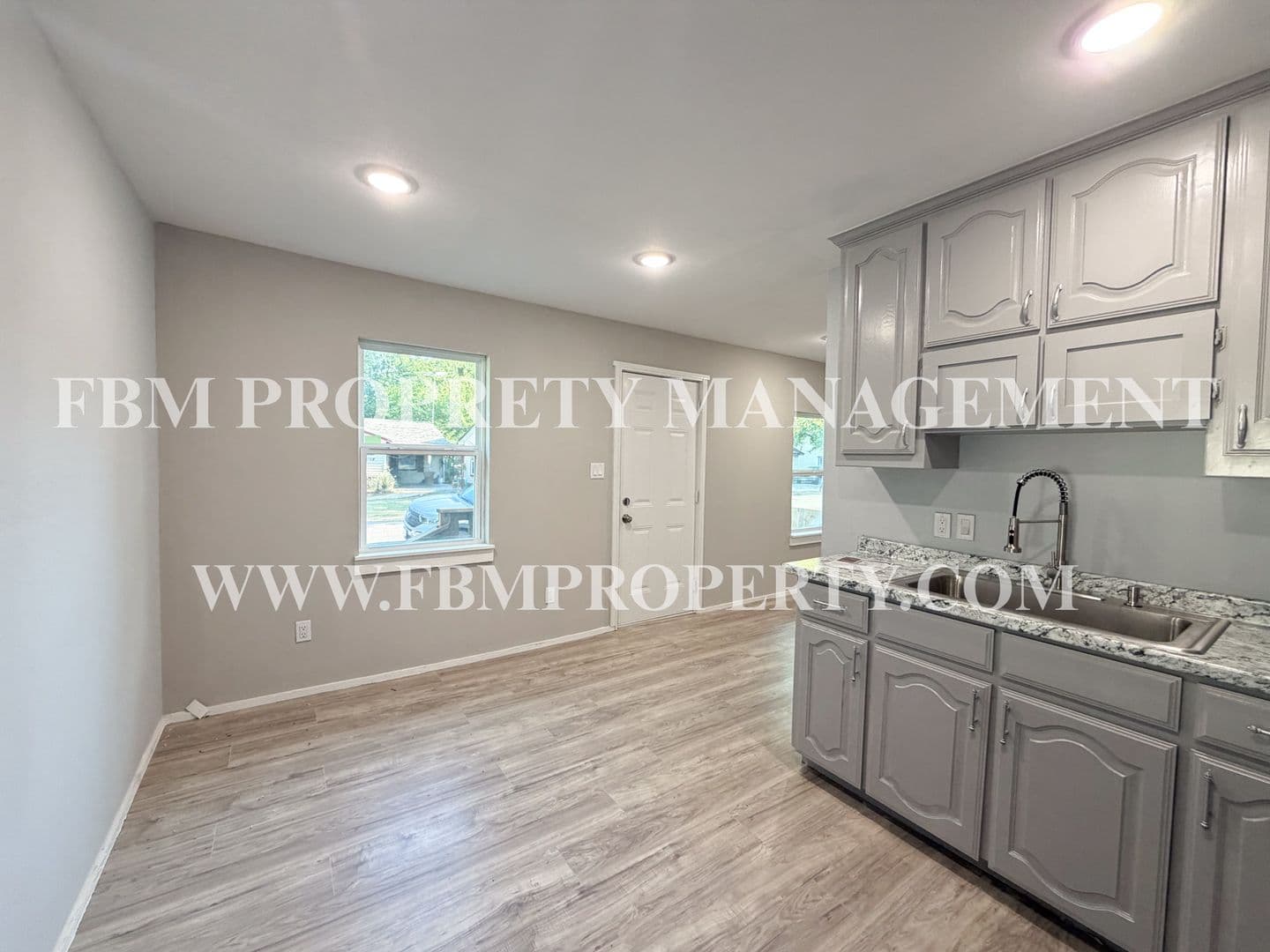 Corsicana House: 103 E. Allyn Avenue