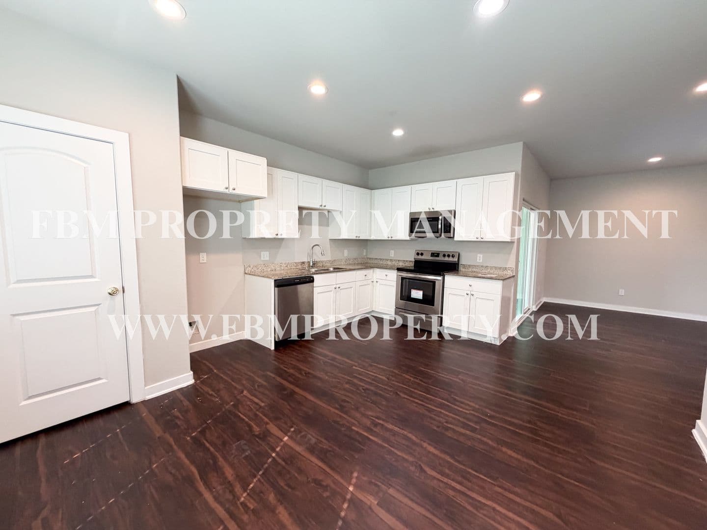 Corsicana House: 3708 Skylane Avenue