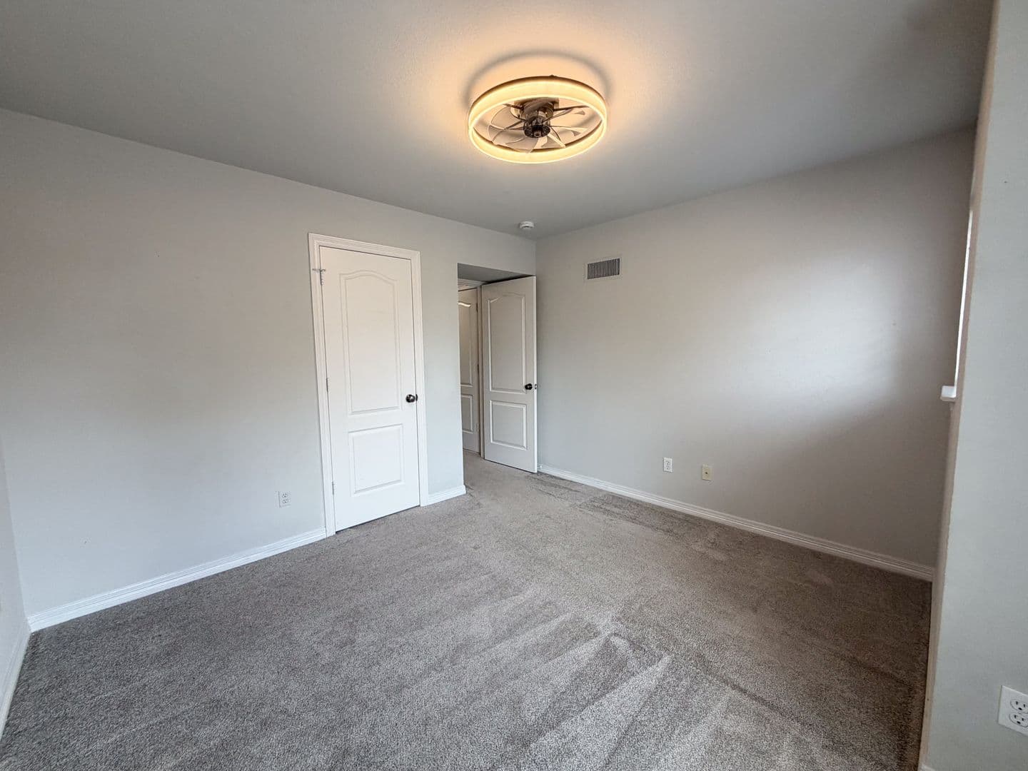 Waxahachie Townhome: 2 Country Club Place  - 2