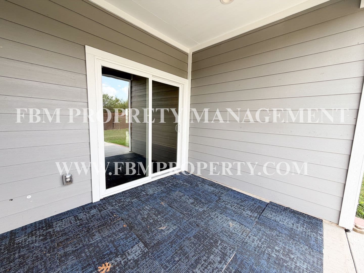 Corsicana House: 3708 Skylane Avenue