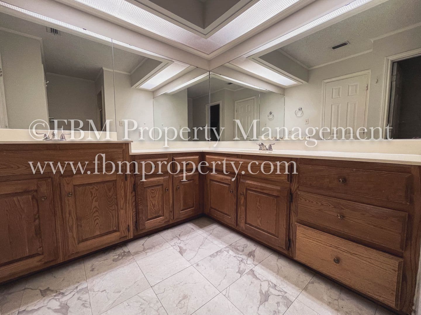 Corsicana House: 8217 SE CR 1020