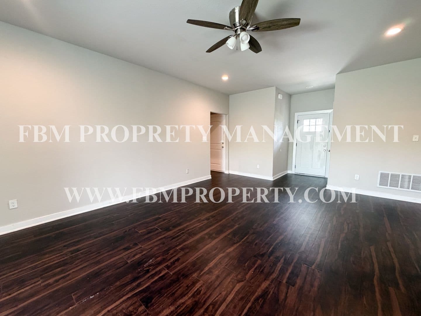 Corsicana House: 3708 Skylane Avenue