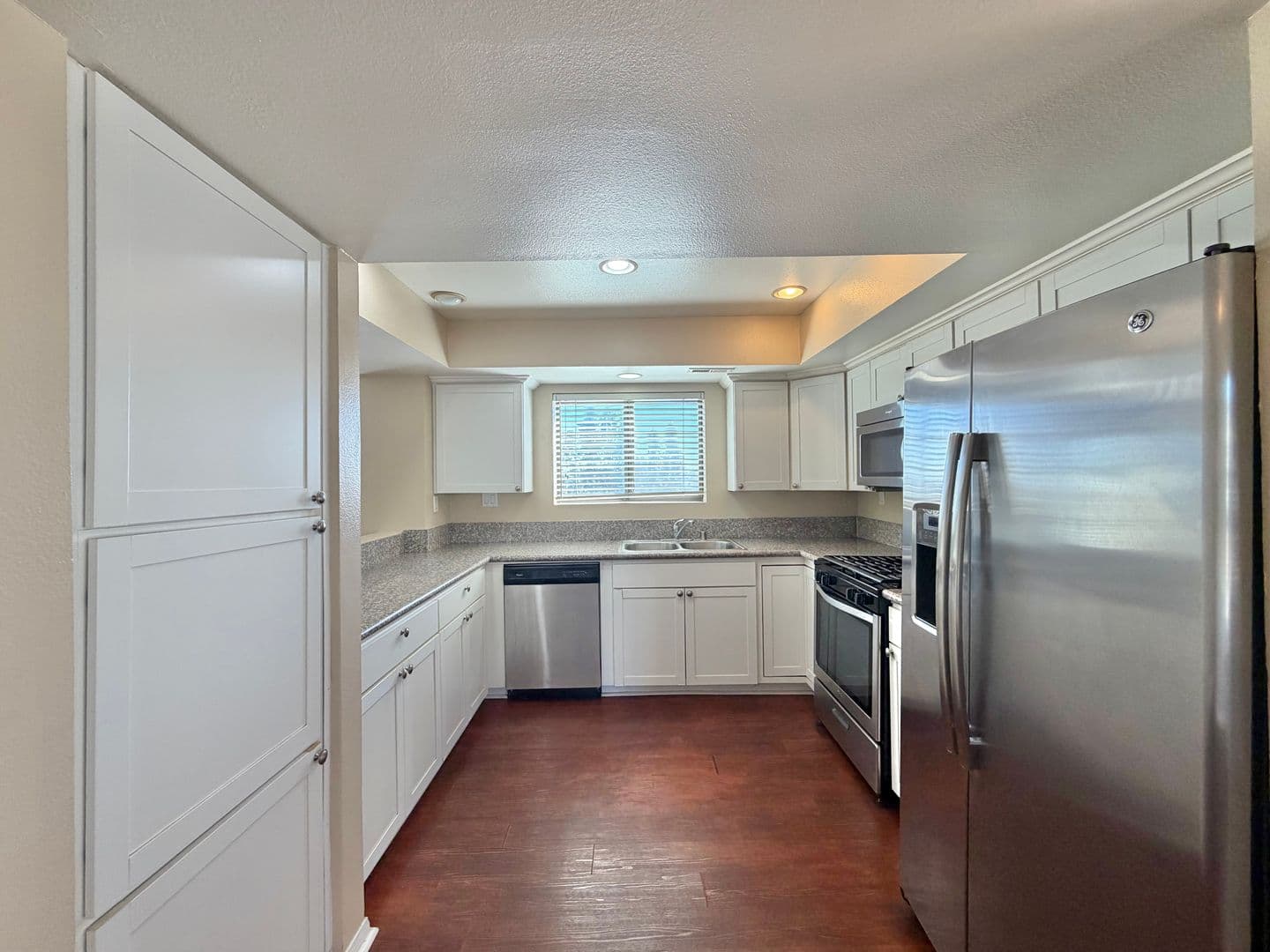 San Diego House: 8269 Avenida Navidad # 1