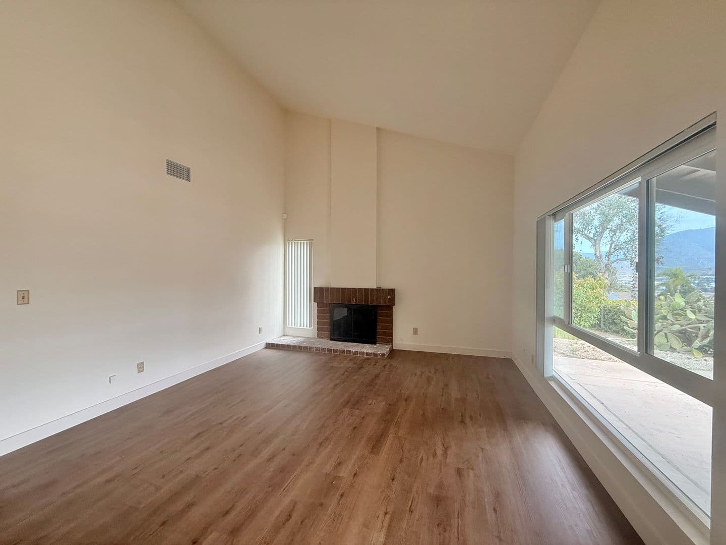 Spring Valley House: 10019 Canyonview Court